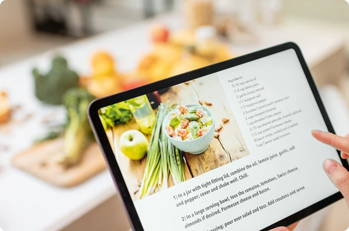 tablet con receta de comida